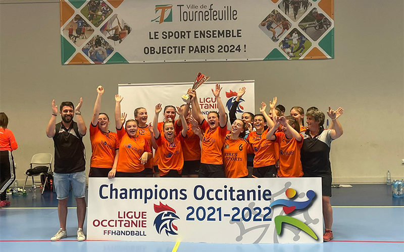 SGHBC. Moins de 17 ans féminines. Un peu plus près des étoiles.