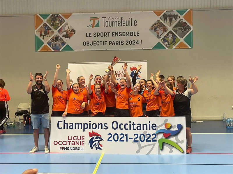 SGHBC. Moins de 17 ans féminines. Un peu plus près des étoiles.