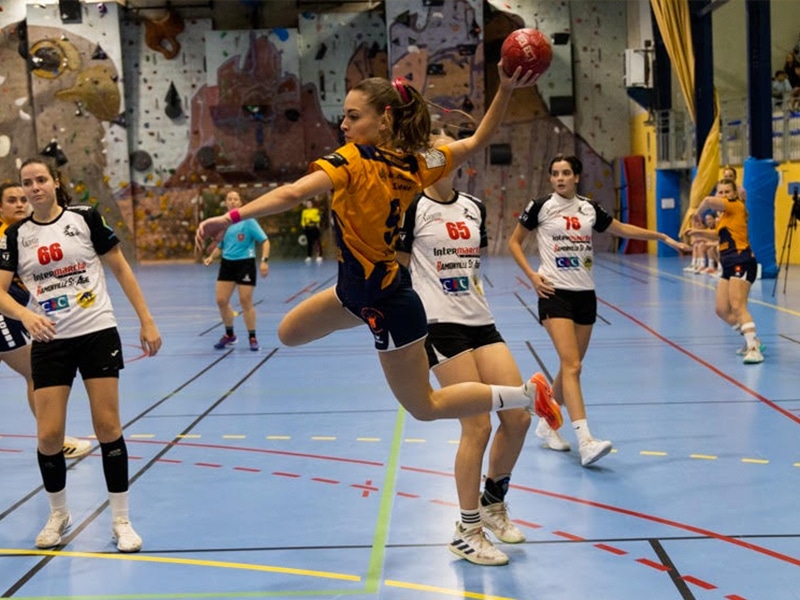 SGHBC. Nationale 3 Féminine. Les Couserannaises dos au mur.